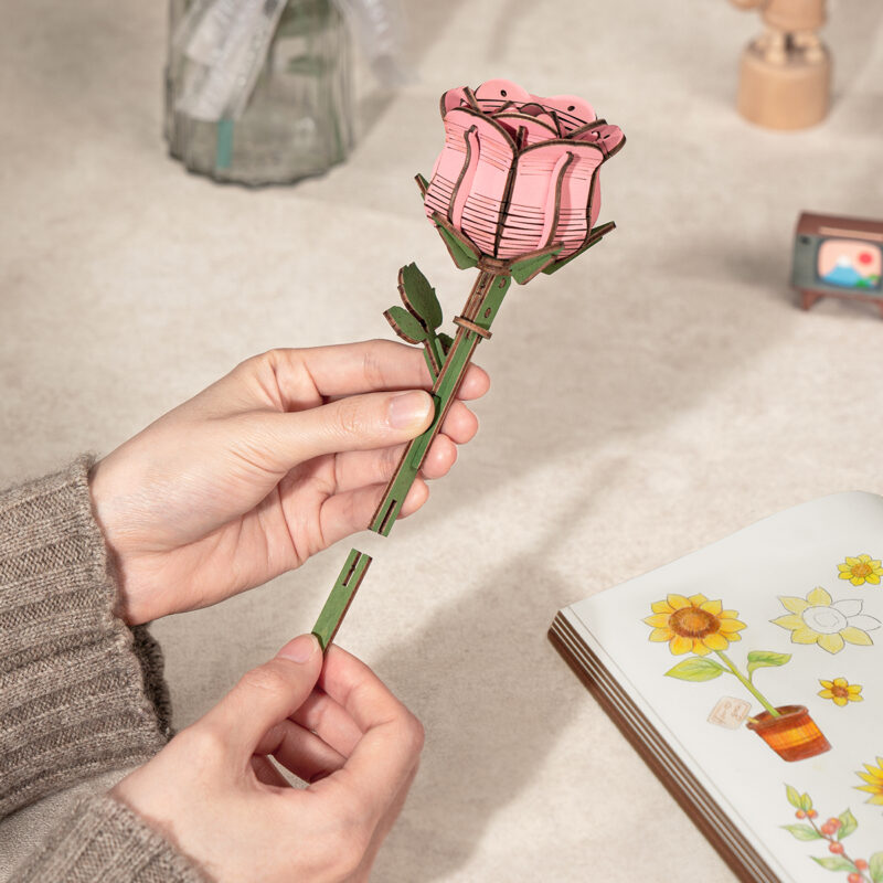 Robotime Rokr - Pink Rose puzzle 3D - TW041